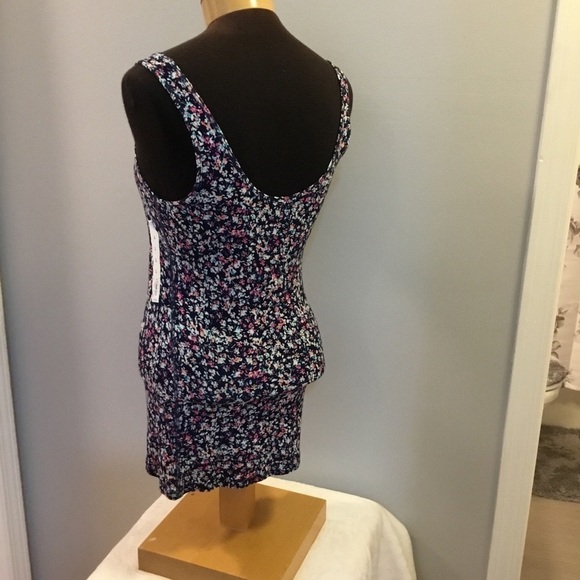 SO L floral tank NWT reversible criss cross - Picture 9 of 16